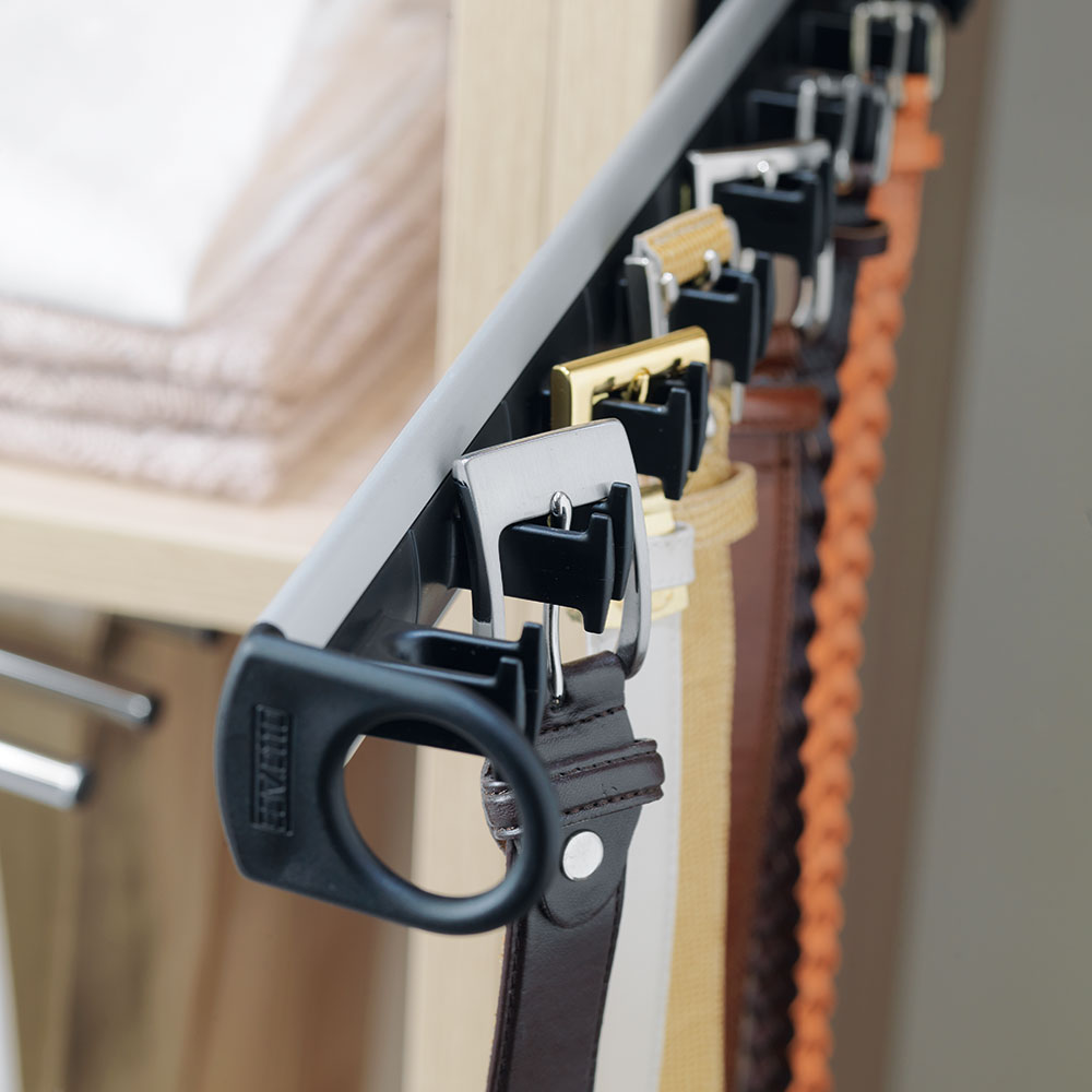 Porte ceintures coulissant dressing Ameublier